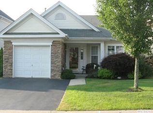 11 Marisa Dr, Middle Island, NY 11953