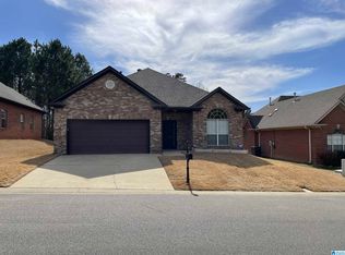 447 Summit Way, Fultondale, AL 35068