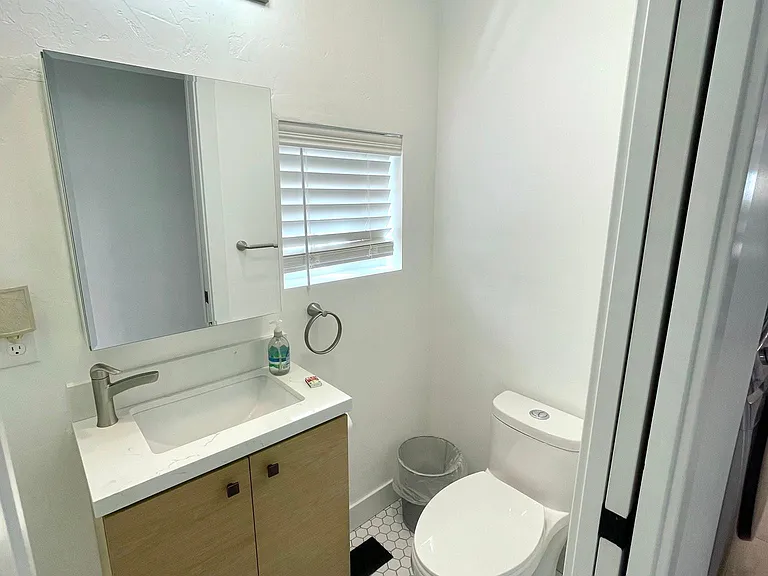 1627 S Blair St — Photo 27
