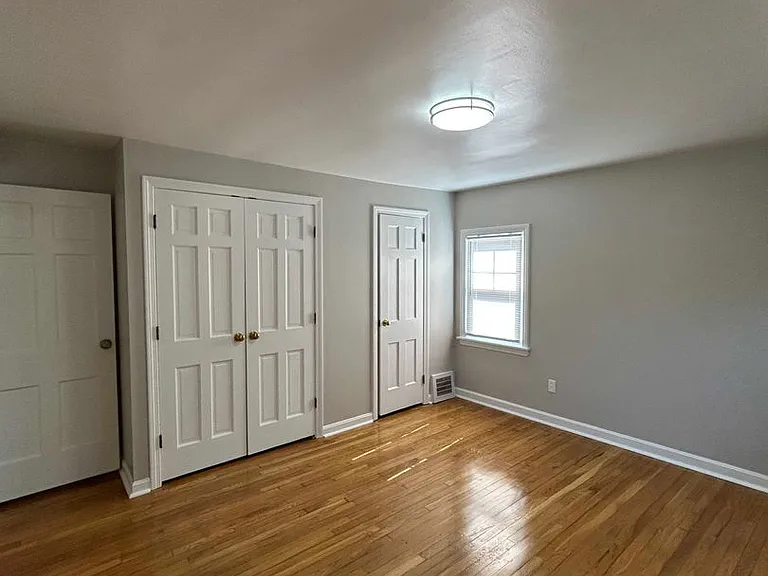 4854 Edsal Dr — Photo 45