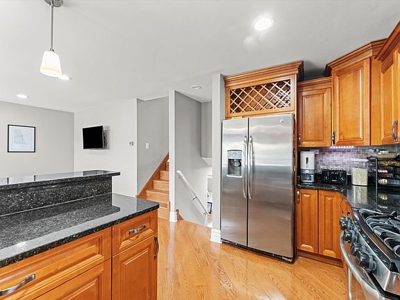 5th image of 7538 S Lorel Ave