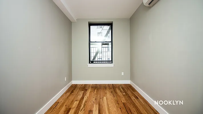 Rented by Nooklyn NYC LLC | media 9