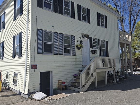 3rd image of 90 School St