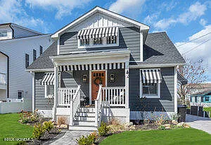 111 Sanborn Ave — Photo 6