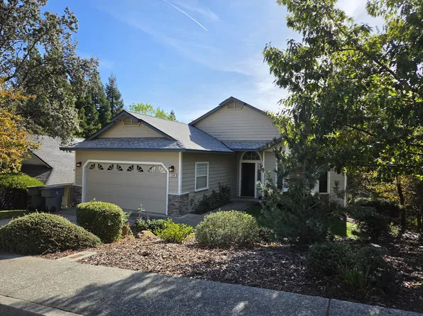 12041 Westwood Dr, Auburn, CA 95603