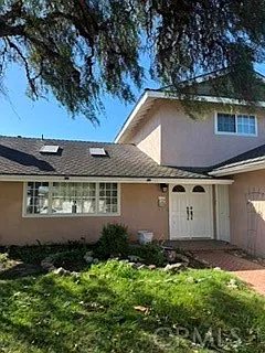 4 bed, 2.5 bath, 1650 sqft, $4,700 — Photo 1