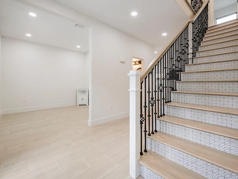 3924 W Granada St — Photo 20