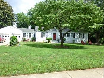1st image of 200 W Avondale Dr