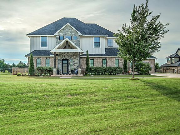 2nd image of 22297 Forester Ln