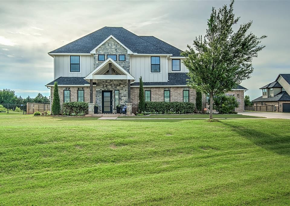 1st image of 22297 Forester Ln