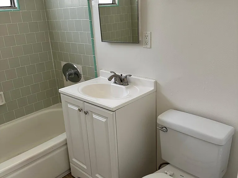 1327 S Bundy Dr #9 — Photo 13