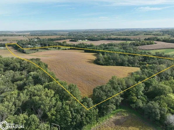 Klouda Rd, Ely, IA 52227
