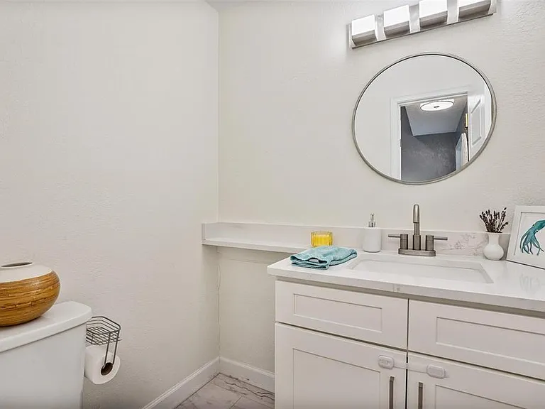 2464 Lydia Way — Photo 19
