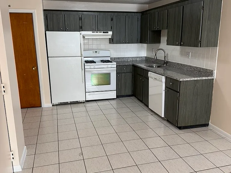 229 Independence Ave #2 — Photo 2