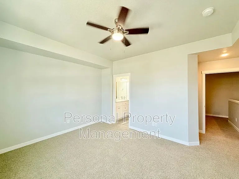 417 NE Repass Rd #2 — Photo 14