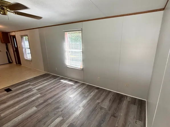 25 Sargent St, White River Junction, VT 05001