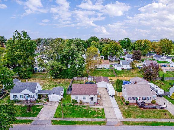 4th image of 681 E Paige Ave