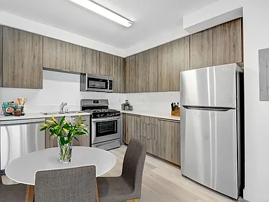 2 BR + Loft, 2 BA