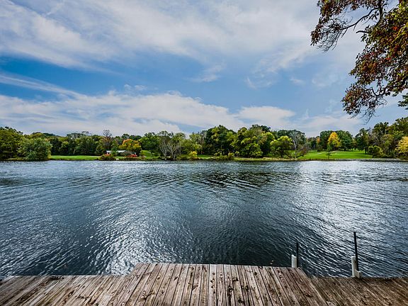 5th image of 2938 White Oaks Ln