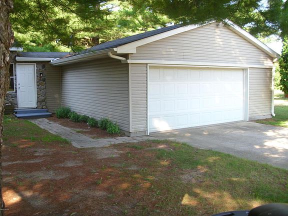 4th image of 5770 W 88th St