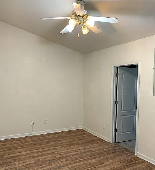 5082 Windsor Forrest Ln — Photo 12