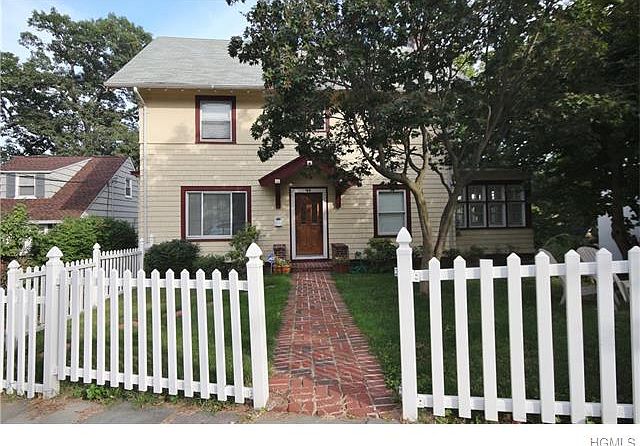 1st image of 144 Hillcrest Ave