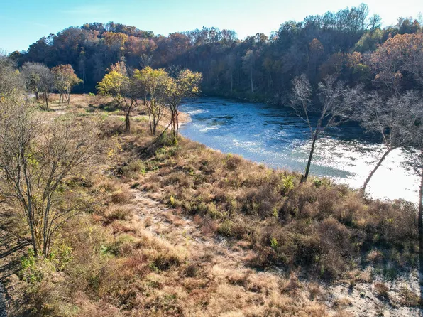 16 Pates Hill Rd, Mosheim, TN 37818