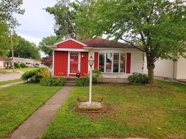 28315 Sheridan St, Garden City, MI 48135