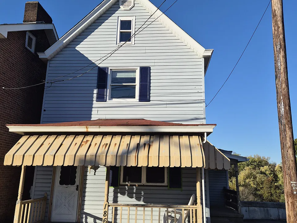 186 Main St