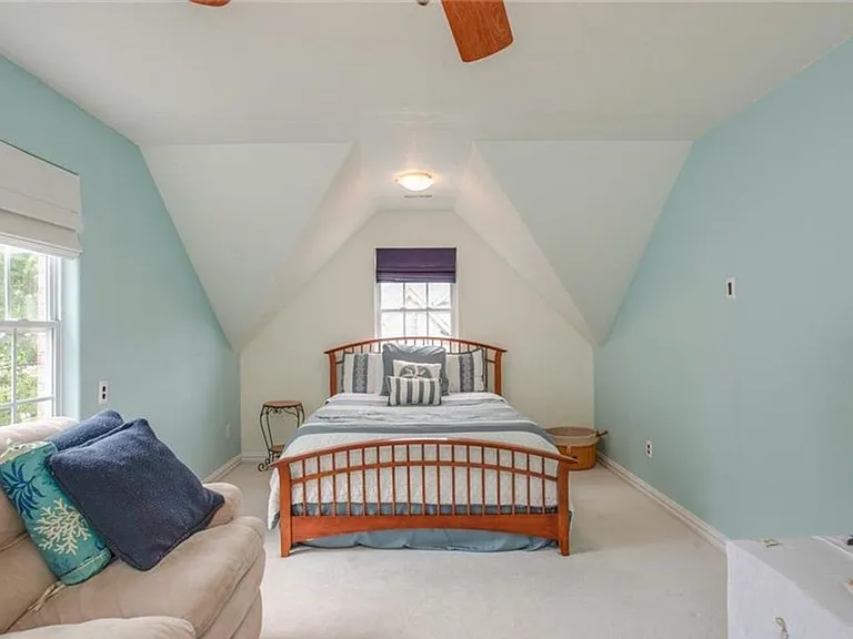 1032 Horton Pl — Photo 14