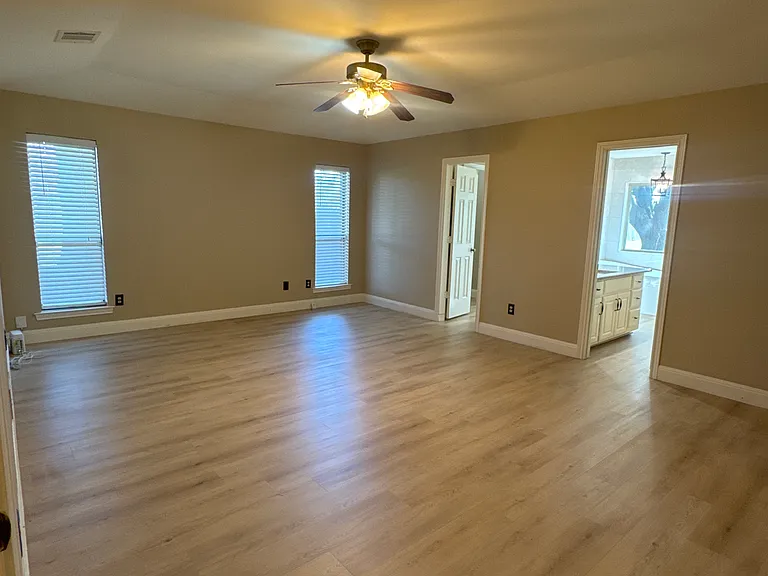 909 Villa Siete — Photo 18