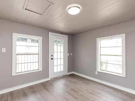 5th image of 620 Eleanor St