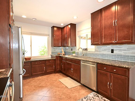 5th image of 1215 W COLTER Street