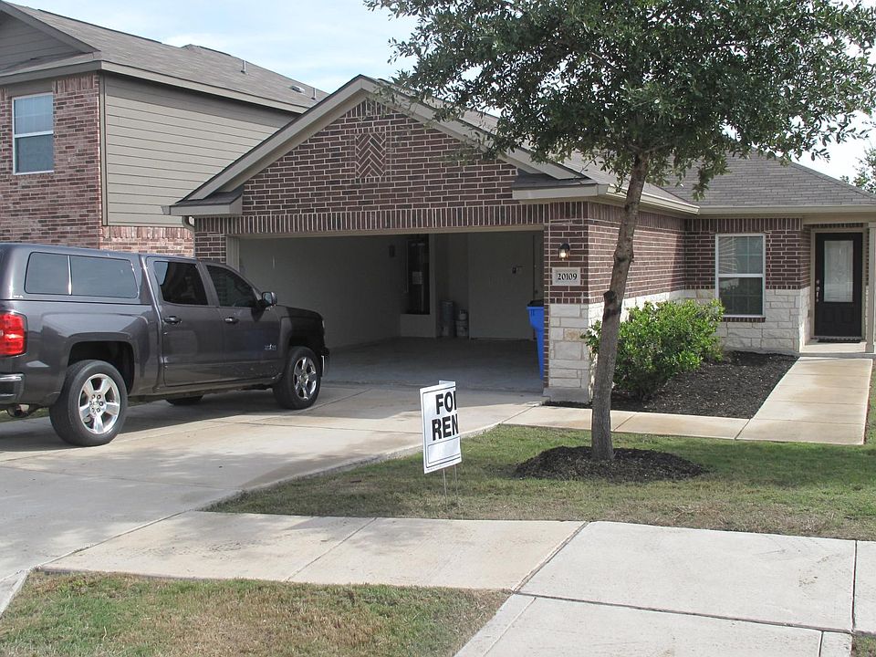 Front of house facing west