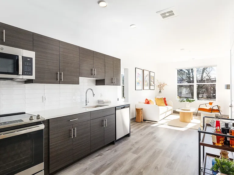 EVO Apartments — Photo 3