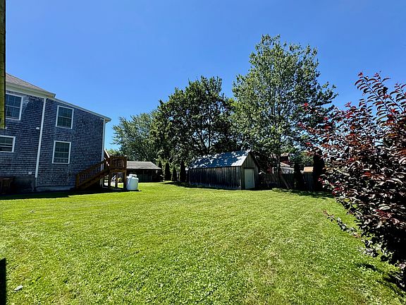 Spacious back yard!