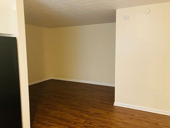 4th image of 564 Maryland Ave #Md-43