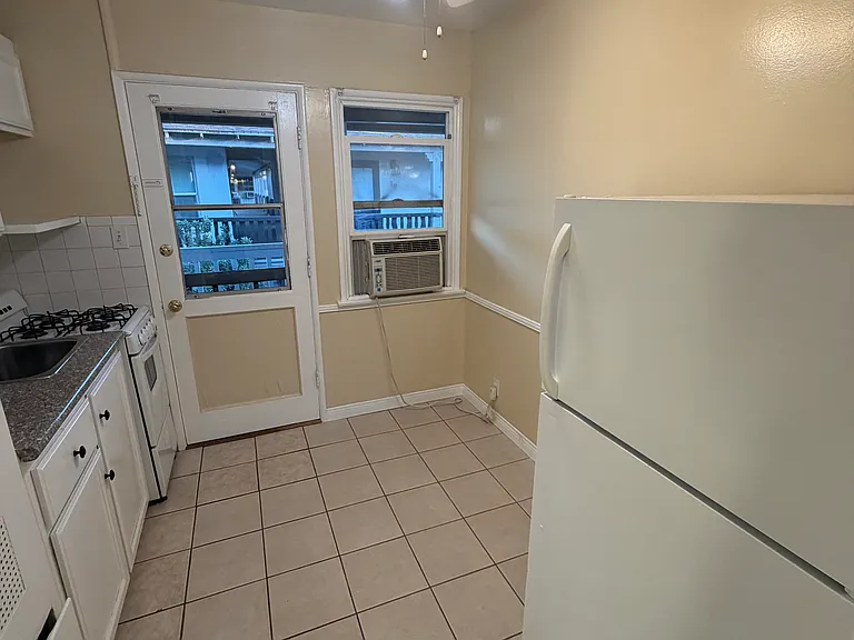 1841 Riverside Dr #2-15 — Photo 13