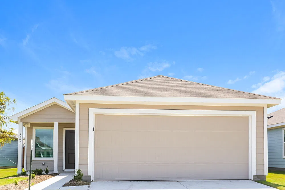 3 bed, 2.0 bath, 1440 sqft, $1,680 — Photo 1