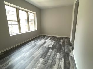 3005 W 19th St APT 2W, Chicago, IL 60623