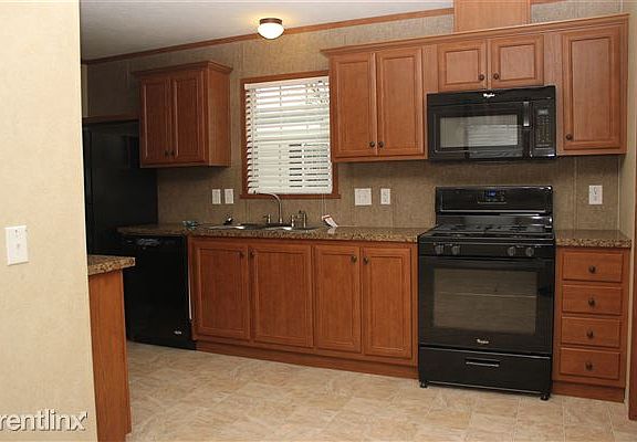 16x66 2bd good kitchen view