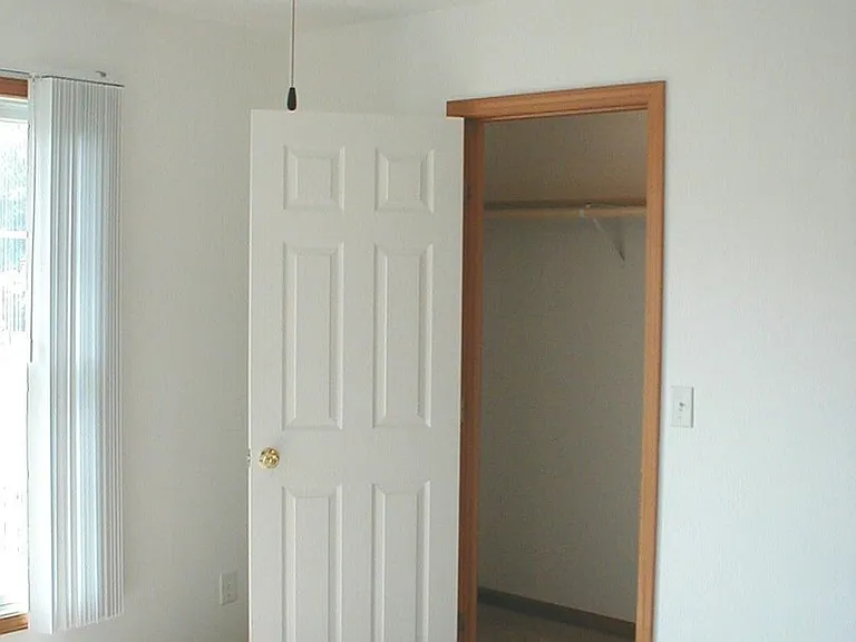 921 E Grand Ave #927 — Photo 5