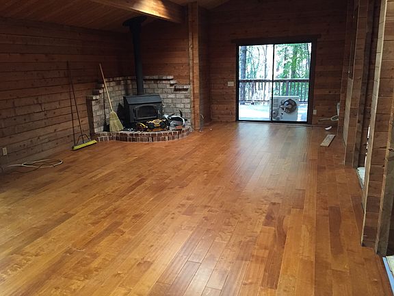 2nd image of 9516 Lovina Dr N