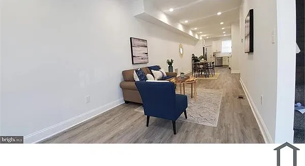 3 bed, 1344 sqft, $1,900 — Photo 3