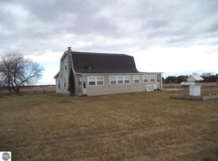 620 N Towerline Rd, Whittemore, MI 48770