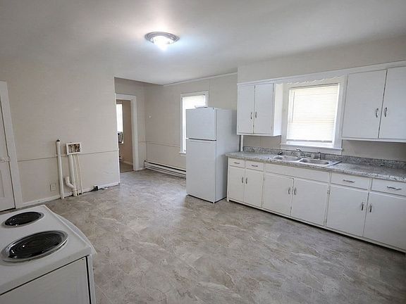 5th image of 907-909 N 2nd Ave
