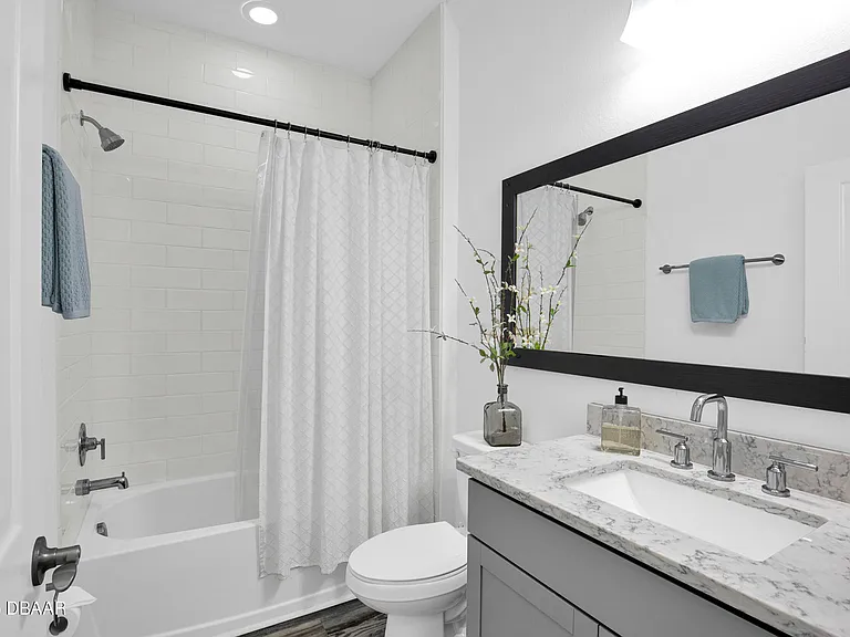 402 Parrot Ln — Photo 13