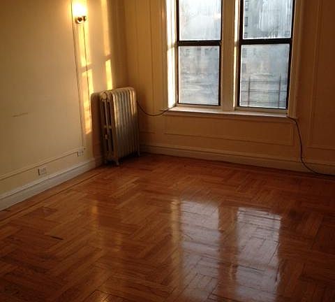 2nd image of 3201 Kingsbridge Ave
