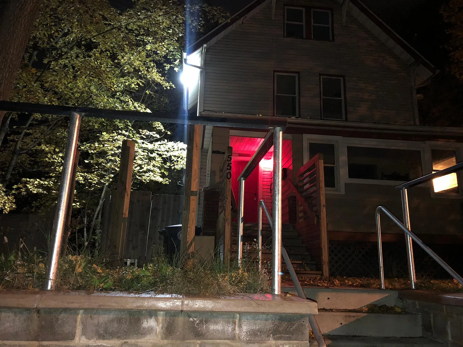 550 Frederick Ave photo 1