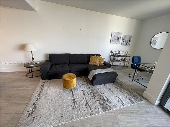 3rd image of 121 NE 34th St #2714